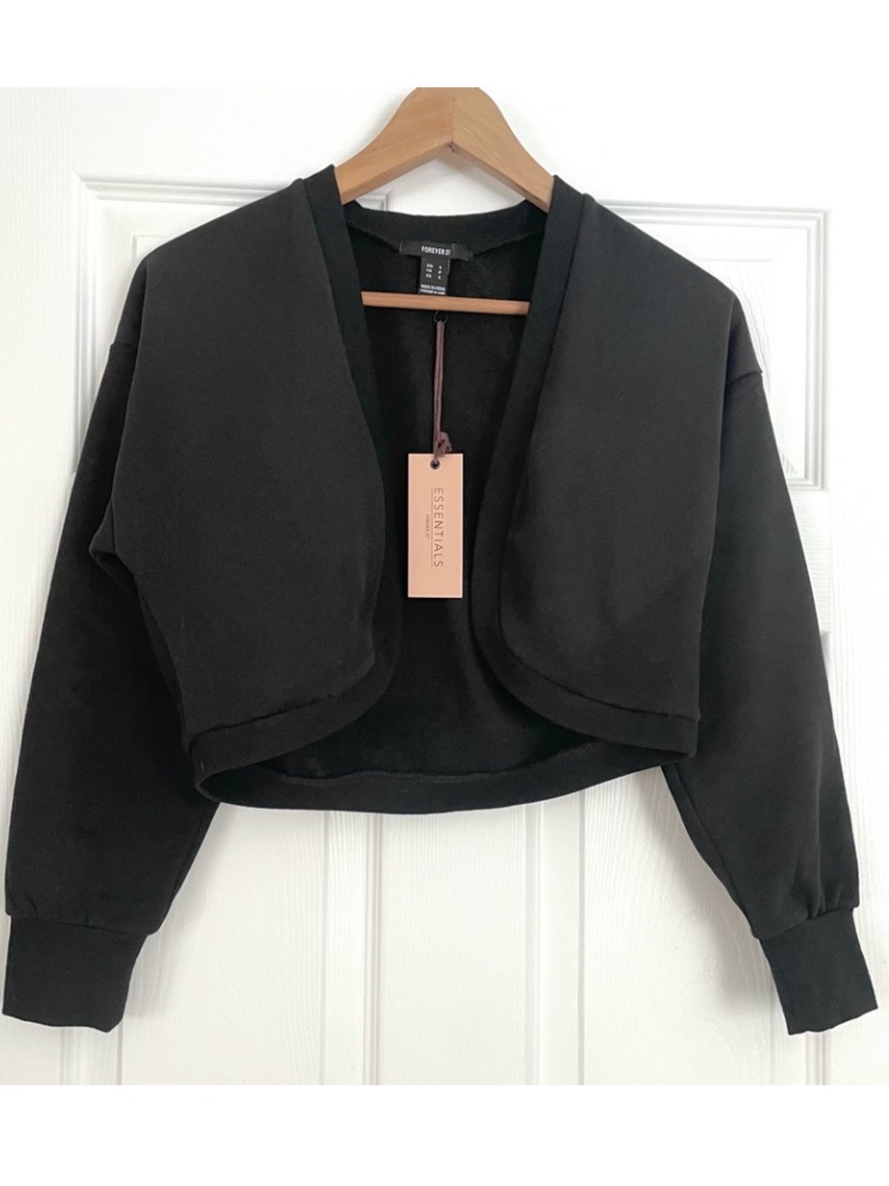 NWT Forever 21 Cropped Cardigan Size S